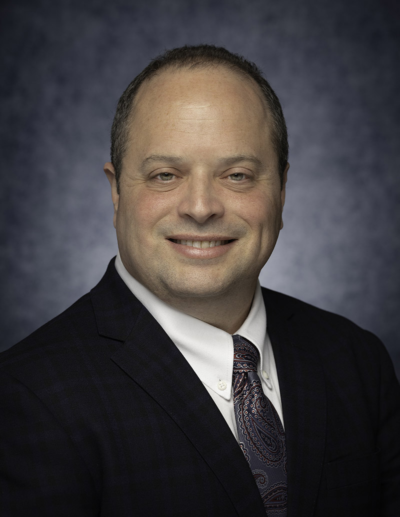 Carlos Diaz Headshot